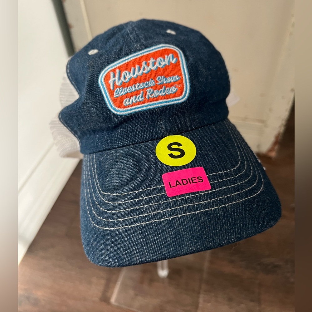 NWT women’s Houston Livestock and Rodeo ball cap hat.  Denim front. Patch logo